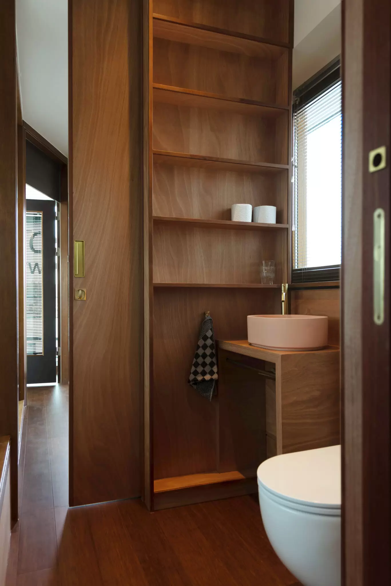 14-otto-oosterdoksekade-toilet