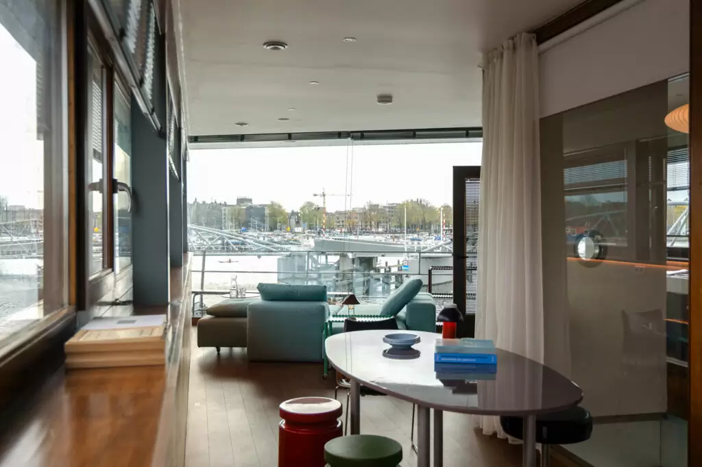 7-1-Oosterdoksekade-living_room