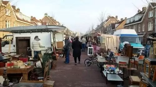 Pek Market in SWEETS hotel neigbourhood guide