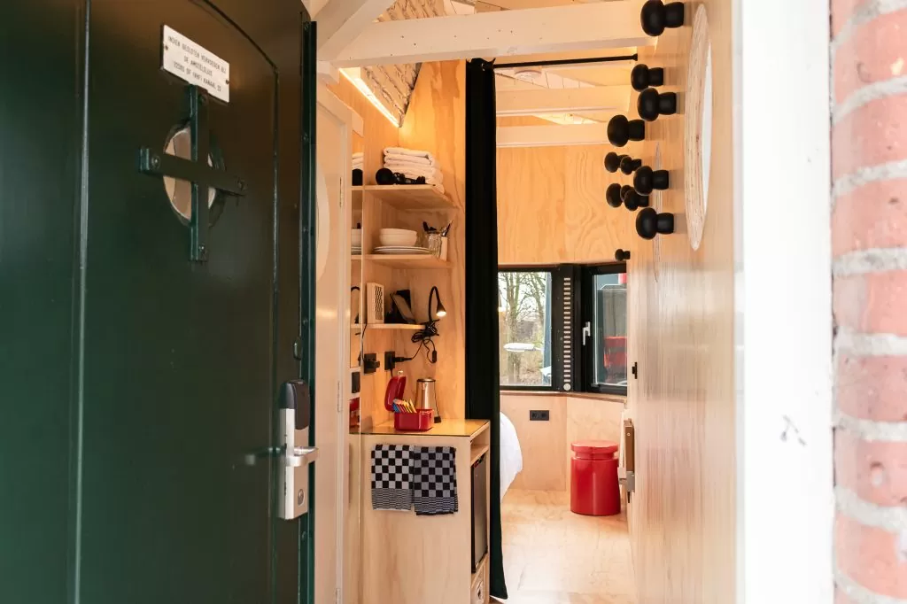 Entrance and pantry of SWEETS hotel's bridge house Omvalbrug