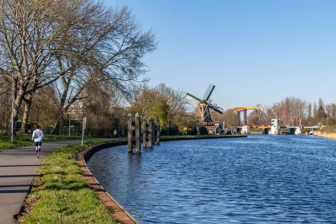 SWEETS hotel Amsterdam Noord Holland_bridge house 104 IJdoornlaanbrug_hotel close to dutch windmill_green area Amsterdam_running cycling canals