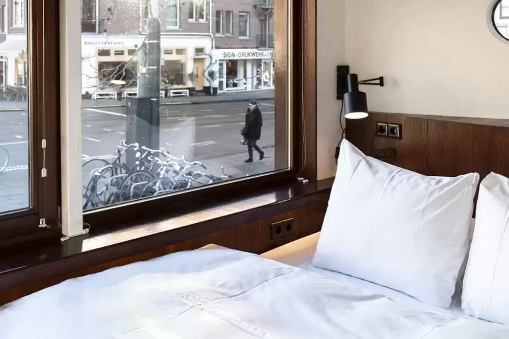 SWEETS hotel Amsterdam West Zeilstraatbrug bridge house