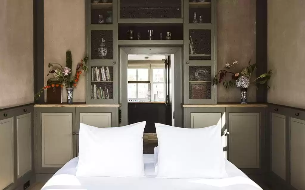 Photo of SWEETS hotel Amsterdam Amstelschutsluis bedroom bed