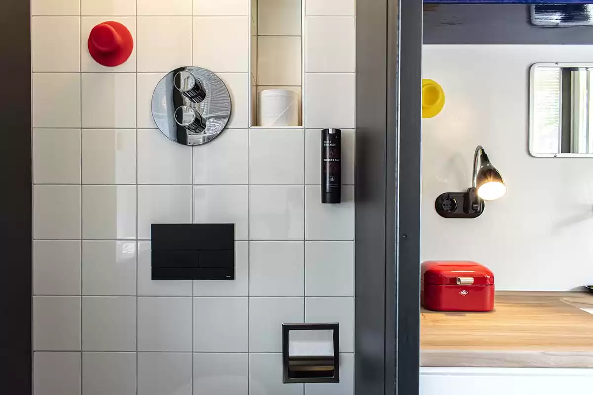 Photo of SWEETS hotel Amsterdam bridge house Hortusbrug hotel near Amsterdam Center nearby Hortus Botanicus interior rietveld de stijl bathroom shower