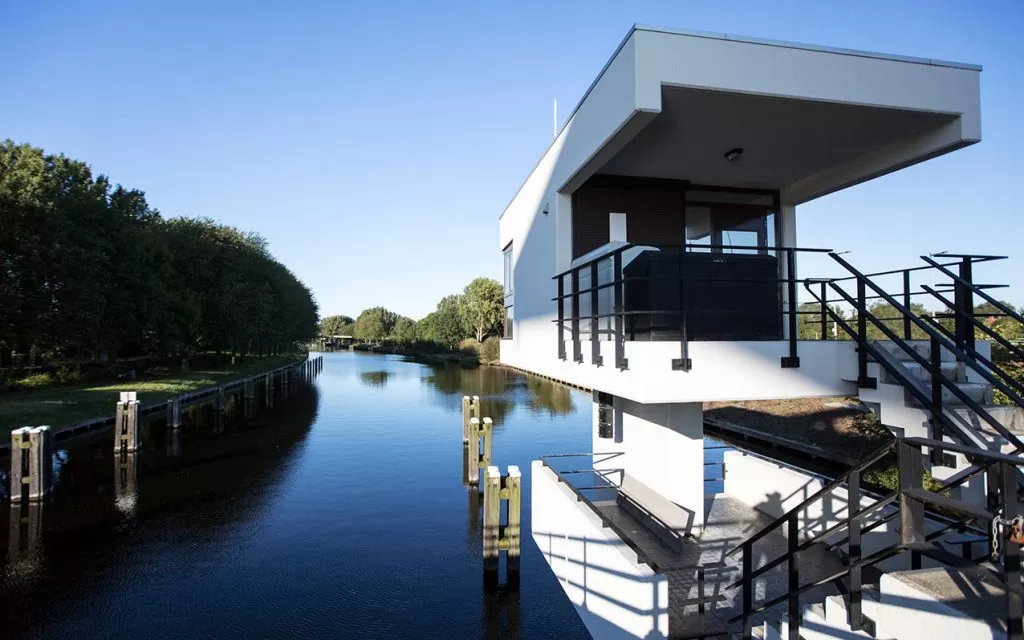 Exterior and surroundings of SWEETS hotel's bridge house 102 Meeuwenpleinbrug in Amsterdam Noord