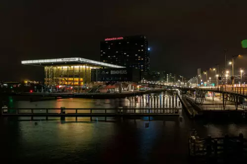 oosterdoksekade_Sweets_hotel-newarby-musichall