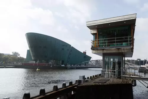 oosterdoksekade_Sweets_hotel-newarby-nemo